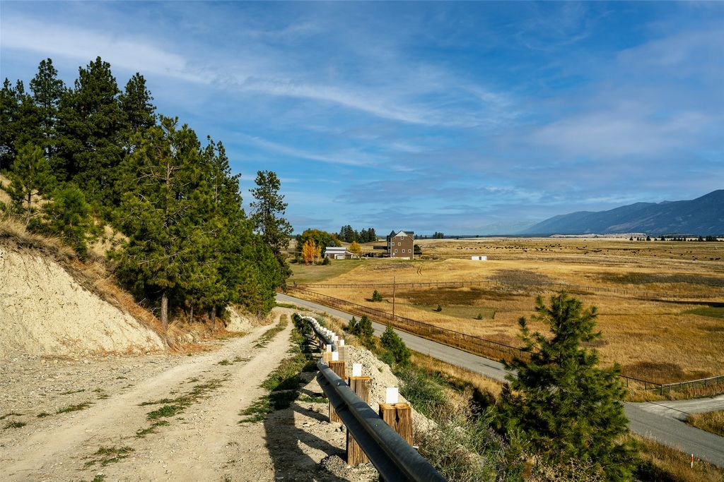 1151 Lindsay Road, Eureka, MT 59917 photo 4