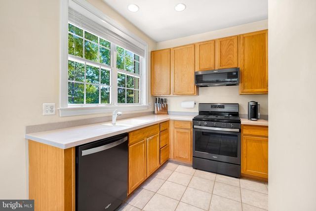 4174 TIMBER LOG WAY, Fairfax, VA 22030