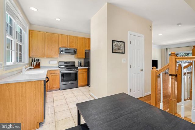 4174 TIMBER LOG WAY, Fairfax, VA 22030