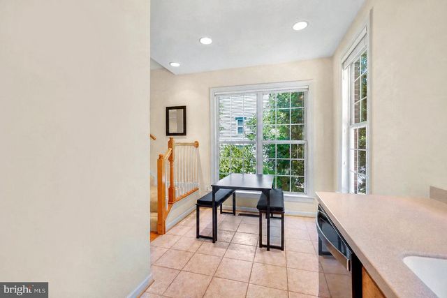 4174 TIMBER LOG WAY, Fairfax, VA 22030