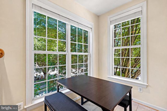 4174 TIMBER LOG WAY, Fairfax, VA 22030