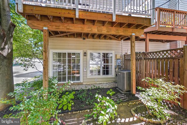 4174 TIMBER LOG WAY, Fairfax, VA 22030