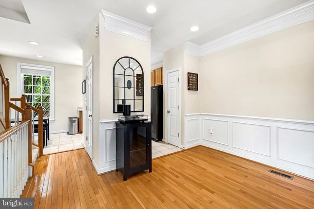 4174 TIMBER LOG WAY, Fairfax, VA 22030