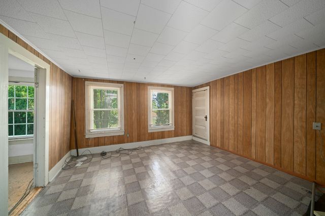 2012 N 45th Road, Leland, IL 60531