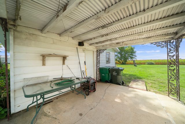 2012 N 45th Road, Leland, IL 60531