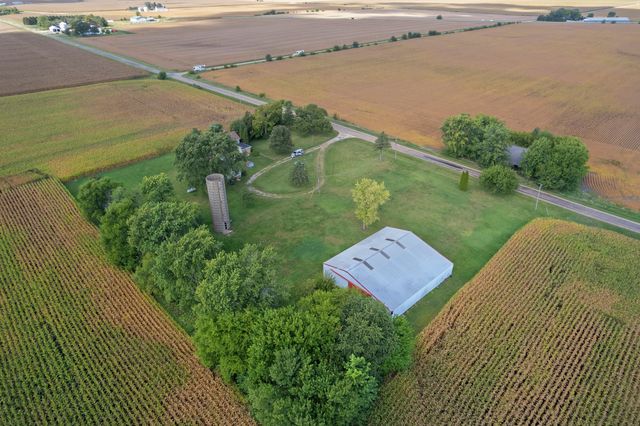 2012 N 45th Road, Leland, IL 60531