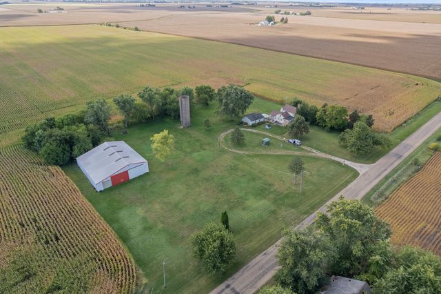 2012 N 45th Road, Leland, IL 60531