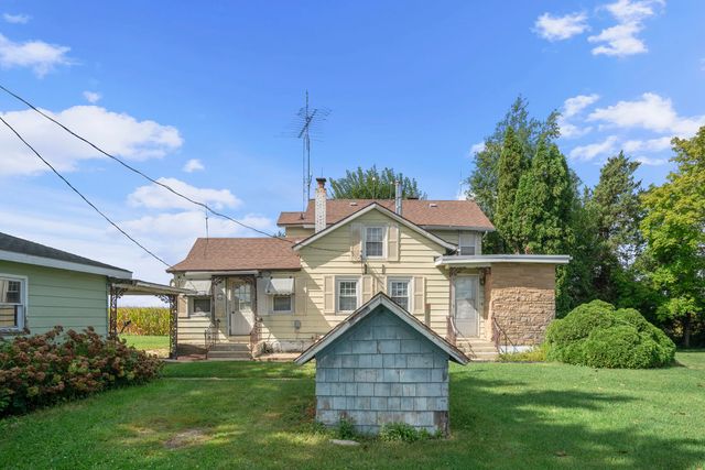 2012 N 45th Road, Leland, IL 60531