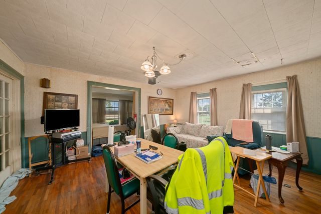 2012 N 45th Road, Leland, IL 60531