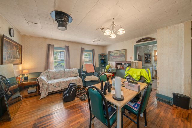 2012 N 45th Road, Leland, IL 60531