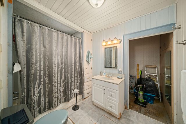 2012 N 45th Road, Leland, IL 60531