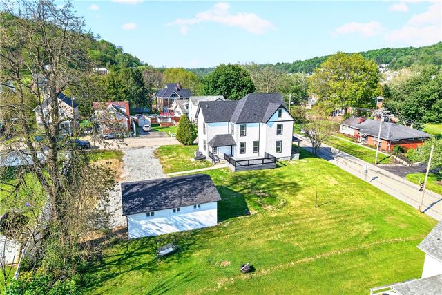 202 Allison St., West Newton, PA 15089