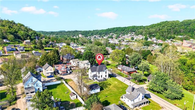 202 Allison St., West Newton, PA 15089