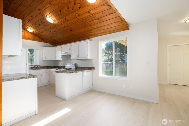 4714 Cypress Drive, Anacortes, WA 98221