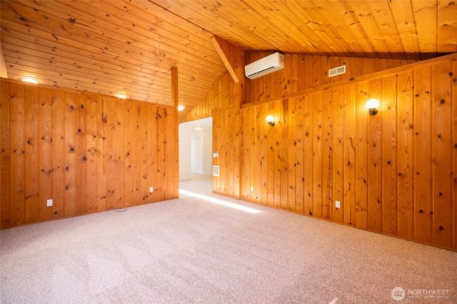 4714 Cypress Drive, Anacortes, WA 98221