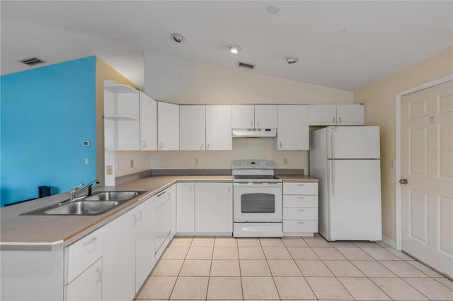 711 RIVER OAKS CIRCLE, New Smyrna Beach, FL 32169