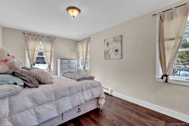 96 Brooksite Drive, Smithtown, NY 11787