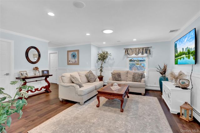 96 Brooksite Drive, Smithtown, NY 11787