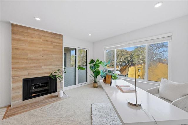 555 Palm Avenue 202, Millbrae, CA 94030