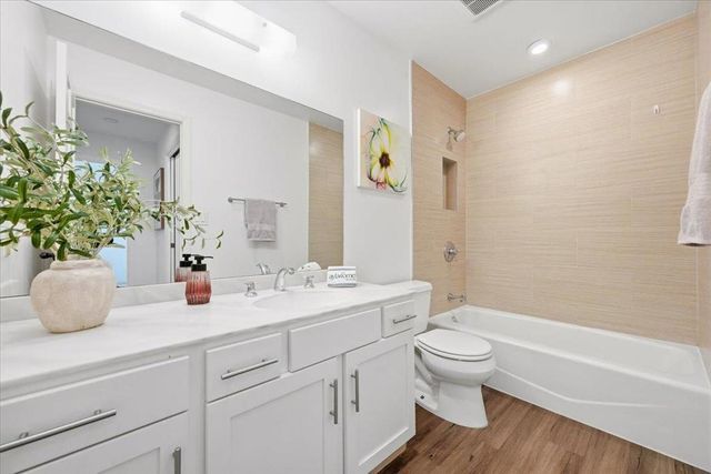 555 Palm Avenue 202, Millbrae, CA 94030