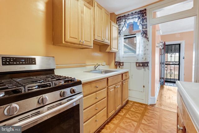 439 PEABODY ST NW, Washington, DC 20011