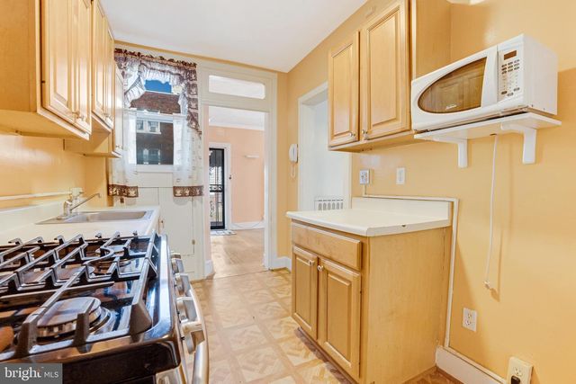 439 PEABODY ST NW, Washington, DC 20011