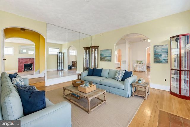 439 PEABODY ST NW, Washington, DC 20011