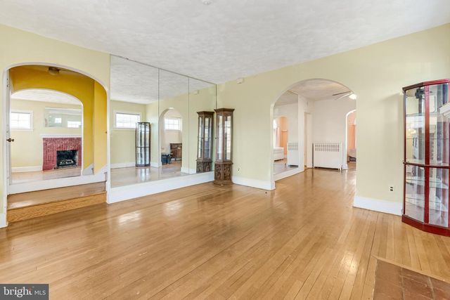 439 PEABODY ST NW, Washington, DC 20011