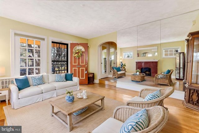 439 PEABODY ST NW, Washington, DC 20011