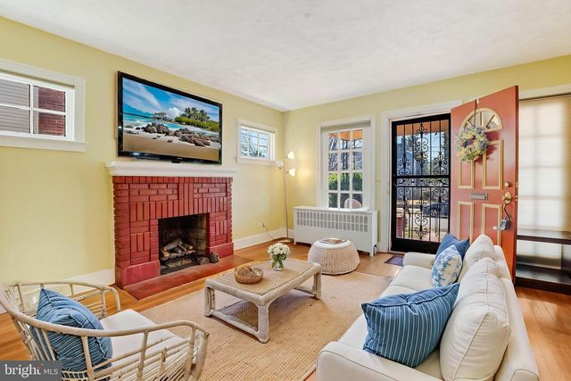 439 PEABODY ST NW, Washington, DC 20011