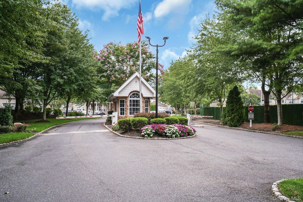 107 Deer Valley Drive, Nesconset, NY 11767 — photo 2