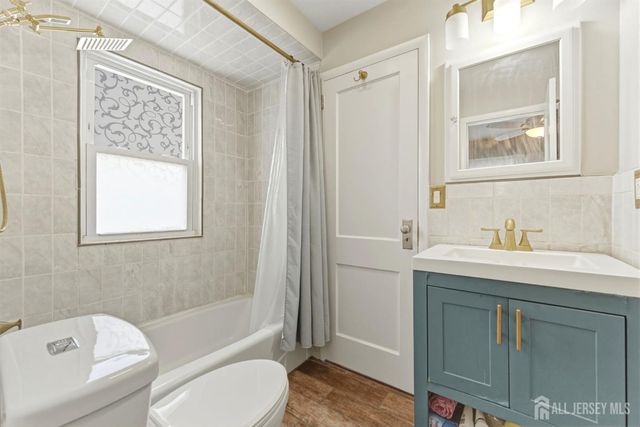 142 Liberty Street, Fords, NJ 08863