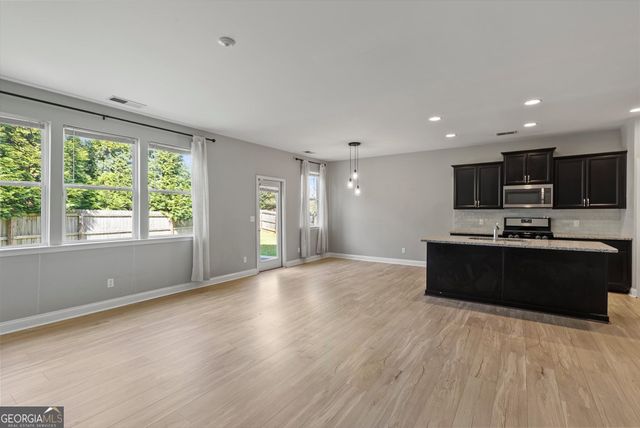 4076 Elsdon Drive, Austell, GA 30168