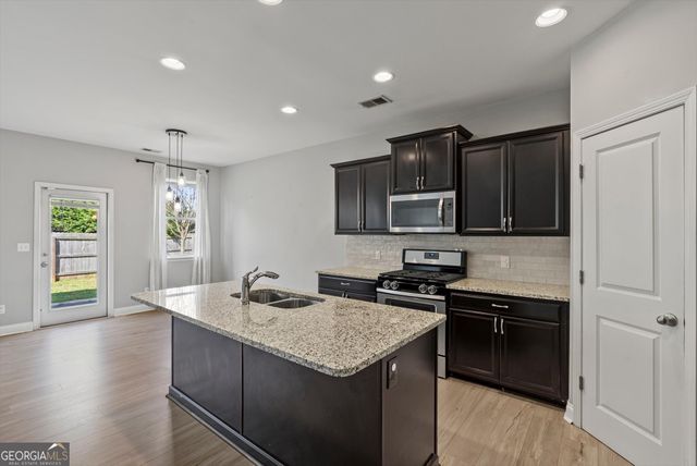 4076 Elsdon Drive, Austell, GA 30168