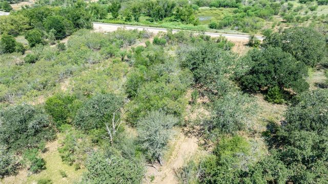 122 Tumbleweed TRL, Dale, TX 78616