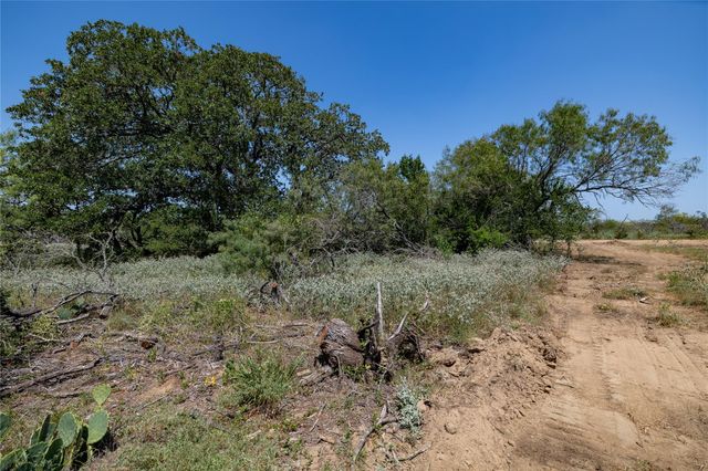 122 Tumbleweed TRL, Dale, TX 78616