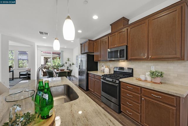 4166 Forest Springs Rd, Dublin, CA 94568