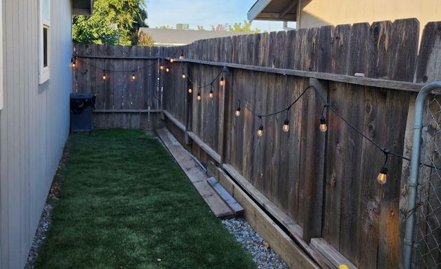 14370 E Prospect Pl, Lockeford, CA 95237