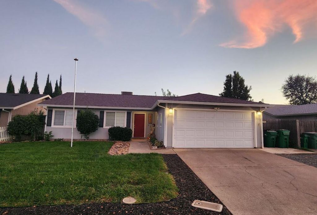 14370 E Prospect Pl, Lockeford, CA 95237