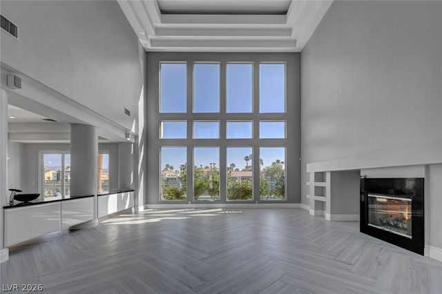 8100 Tiara Cove Circle, Las Vegas, NV 89128