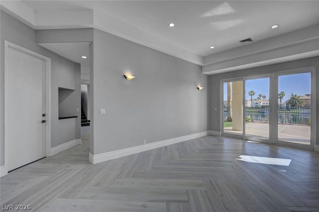 8100 Tiara Cove Circle, Las Vegas, NV 89128