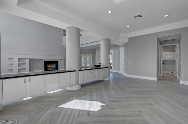 8100 Tiara Cove Circle, Las Vegas, NV 89128