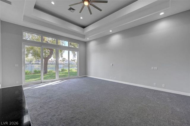 8100 Tiara Cove Circle, Las Vegas, NV 89128
