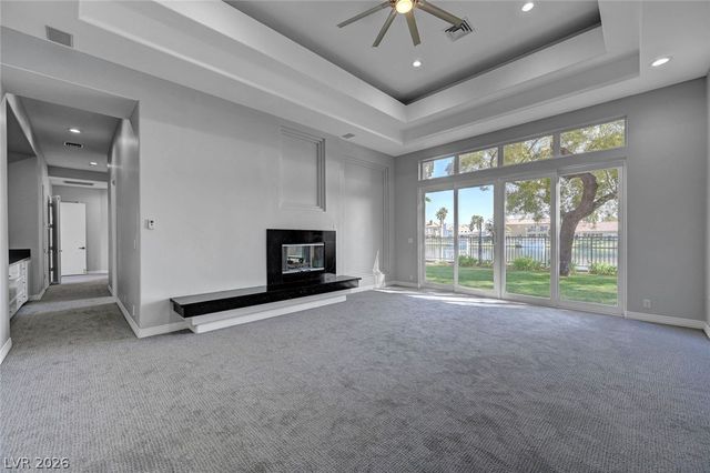 8100 Tiara Cove Circle, Las Vegas, NV 89128