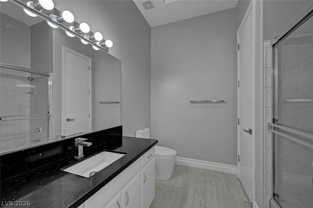 8100 Tiara Cove Circle, Las Vegas, NV 89128