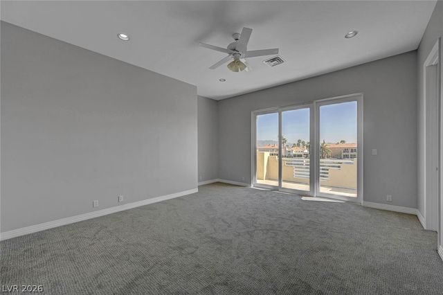 8100 Tiara Cove Circle, Las Vegas, NV 89128