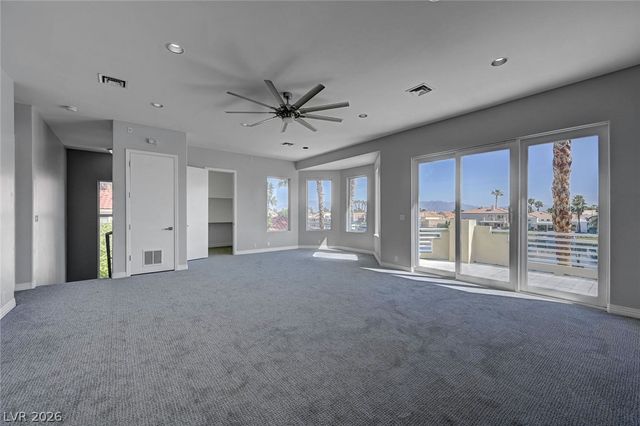 8100 Tiara Cove Circle, Las Vegas, NV 89128