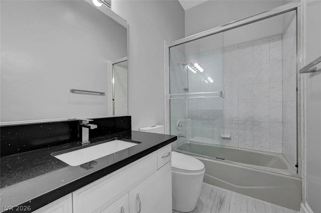 8100 Tiara Cove Circle, Las Vegas, NV 89128