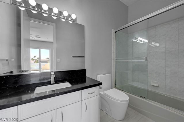 8100 Tiara Cove Circle, Las Vegas, NV 89128