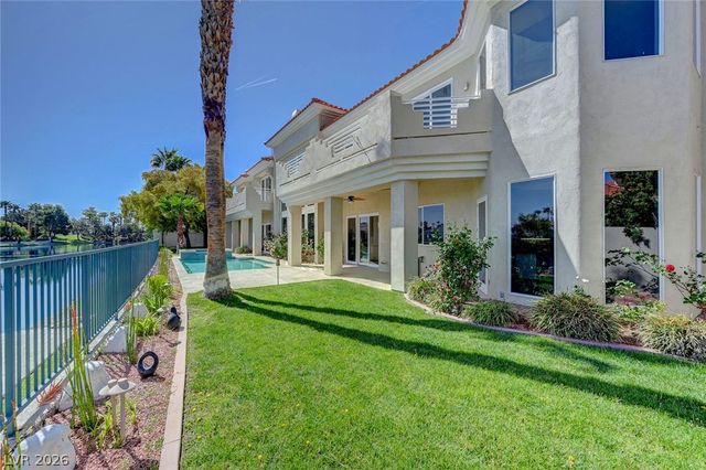 8100 Tiara Cove Circle, Las Vegas, NV 89128